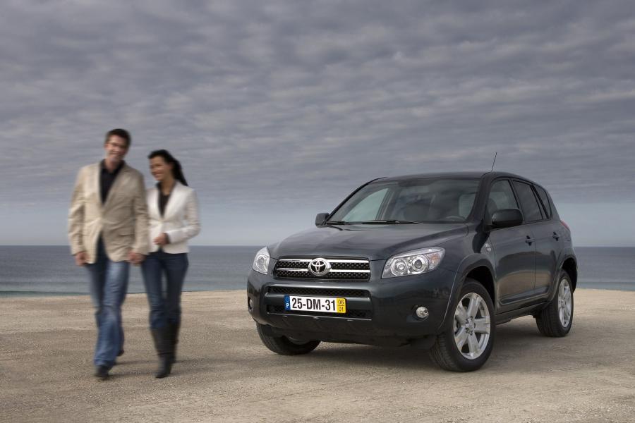 Toyota RAV4 2005 года  (фото 97 из 172)